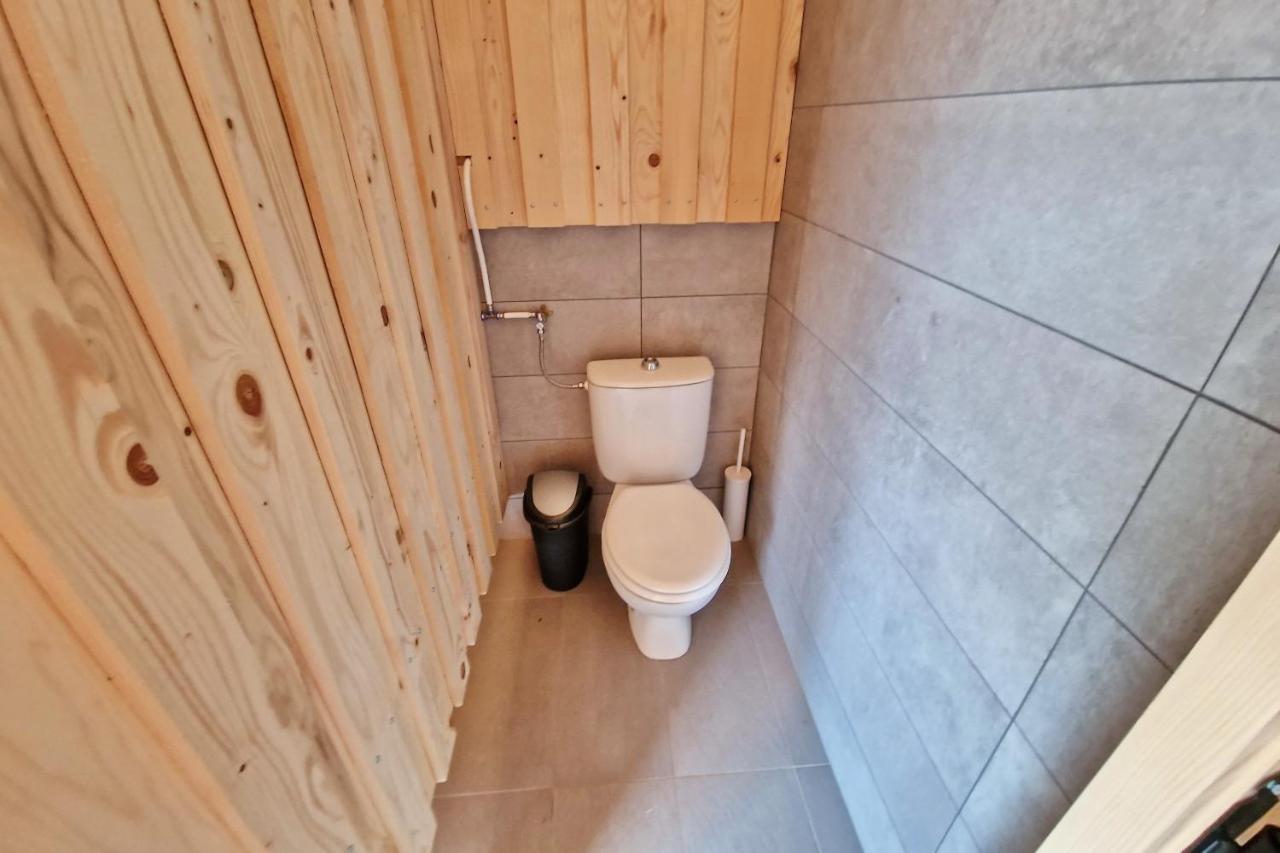 Kamp Beli Gaber Hotel Stari Trg pri Lozu Exterior foto