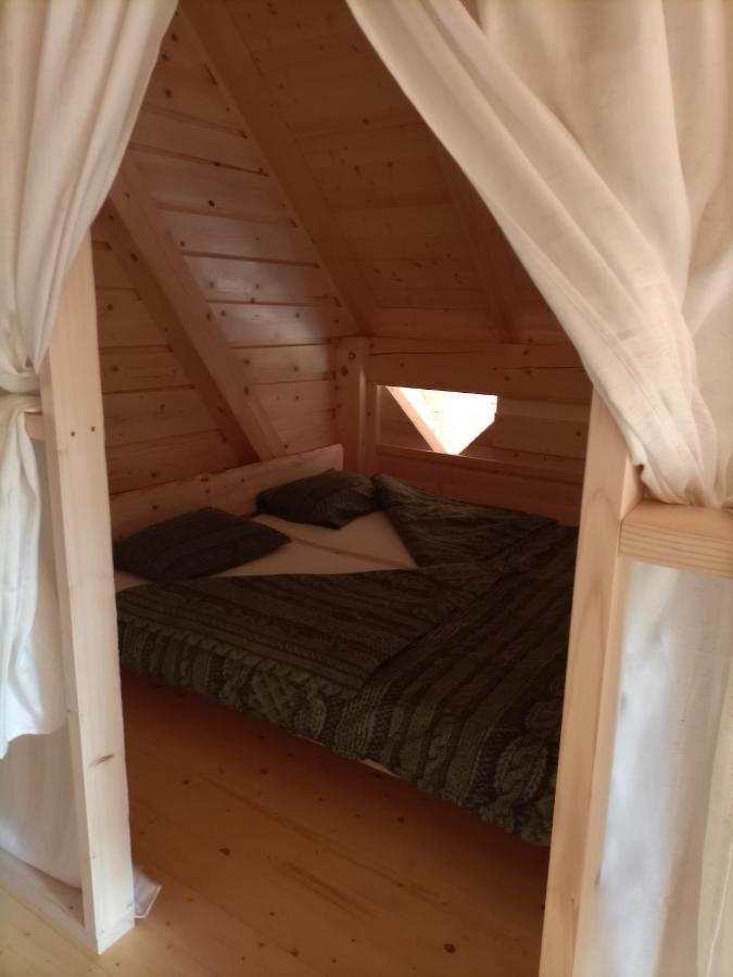 Kamp Beli Gaber Hotel Stari Trg pri Lozu Exterior foto